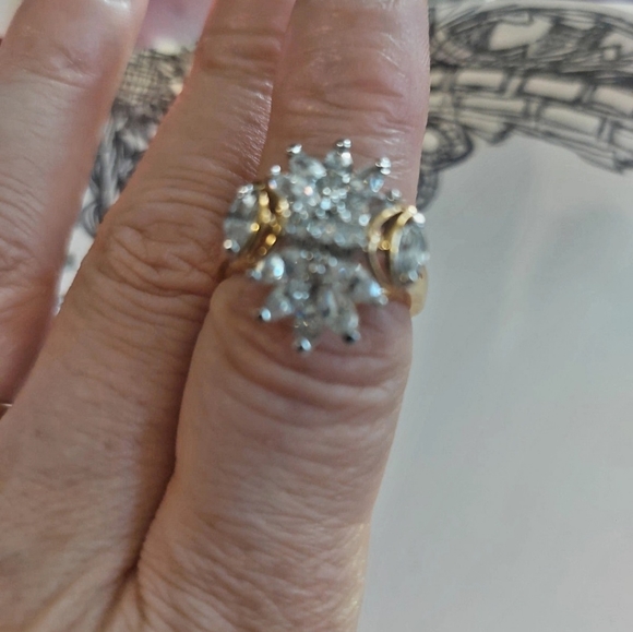 Size8 goldtone 14kge edco ring super sparkly rhinestones - Picture 6 of 13